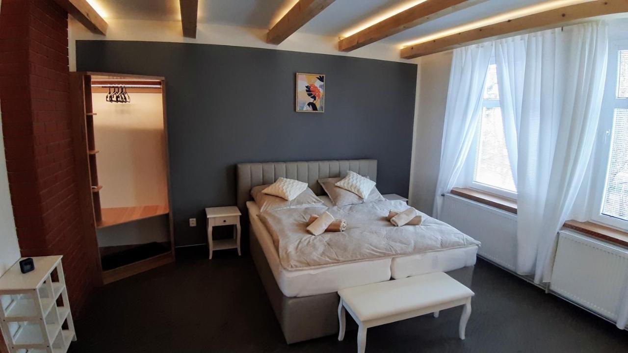 Three Apartment Františkovy Lázně Dış mekan fotoğraf
