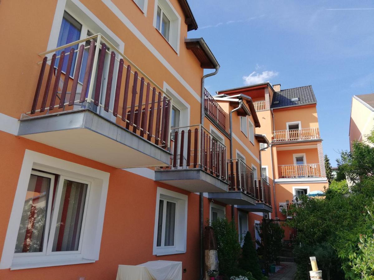 Three Apartment Františkovy Lázně Dış mekan fotoğraf
