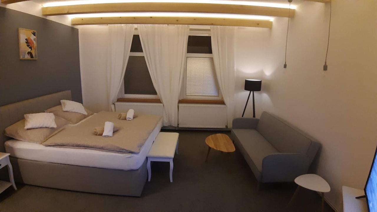 Three Apartment Františkovy Lázně Dış mekan fotoğraf